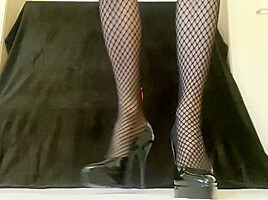 Sexy Lingerie Nylons High Heels And Cum !!!